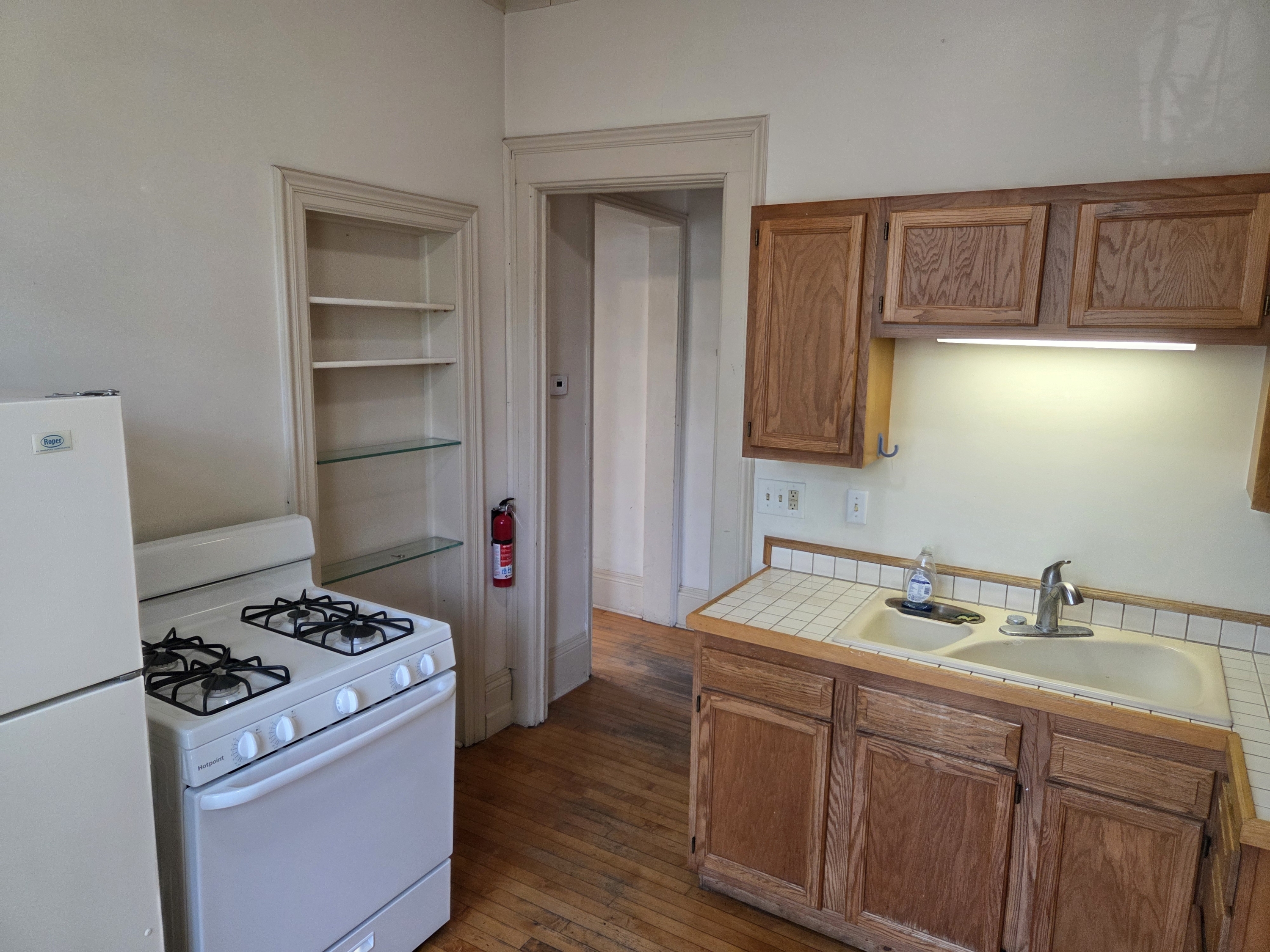 807 Ferris Ct, 3