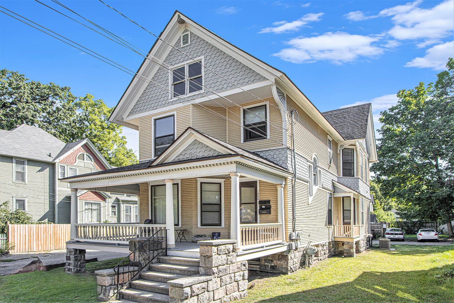 Property main image